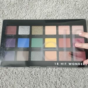 ELF 18 Wonders Palette